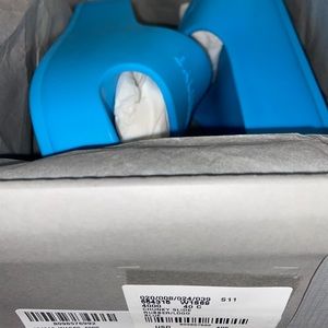 Balenciaga slides 230$